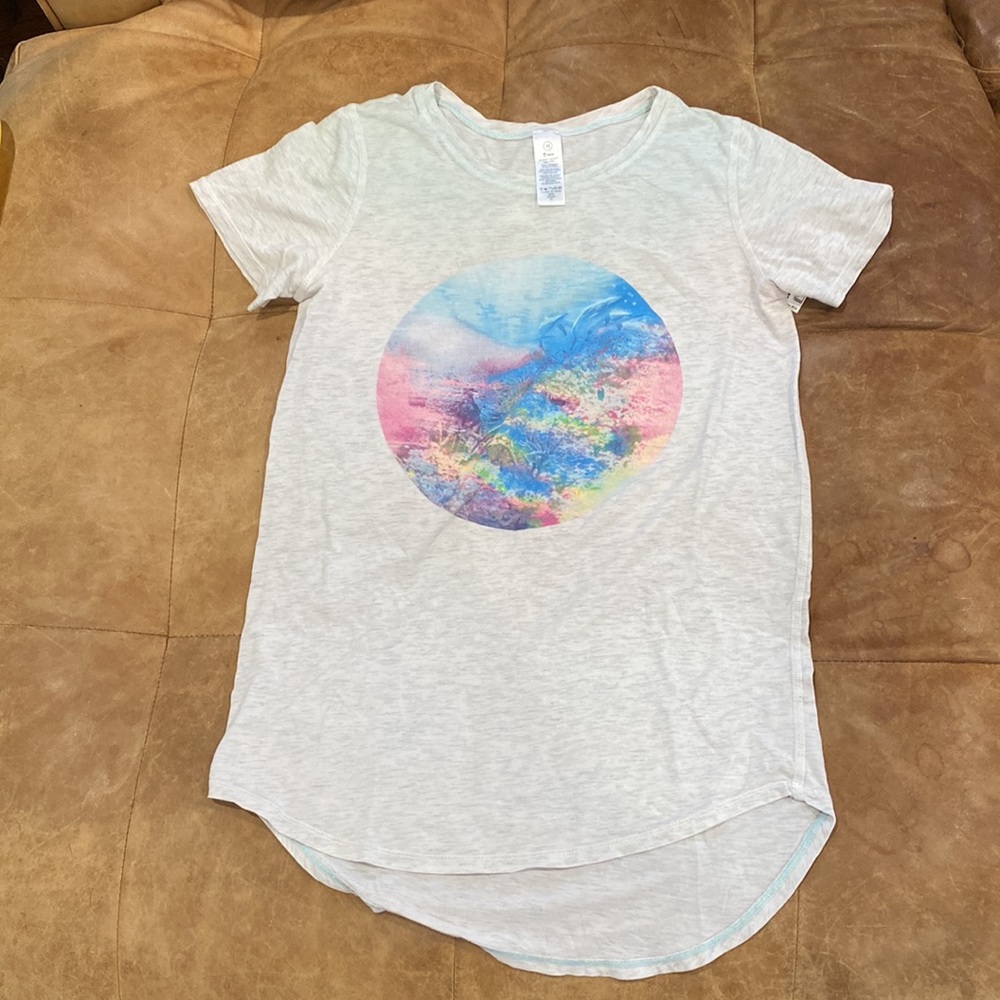 Ivivva by Lululemon girls size 10 top shirt sea dolphins